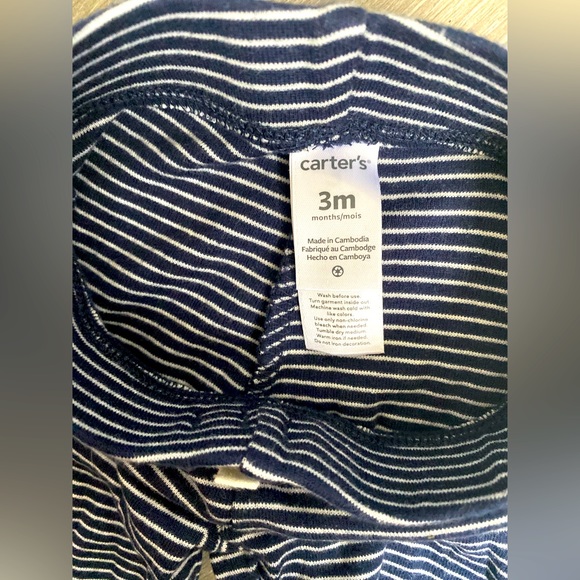 3 Months boy Carters pack! 3 Onesies, 2 piece fall outfit and 1 long sleeve💙🍁 - Picture 6 of 14